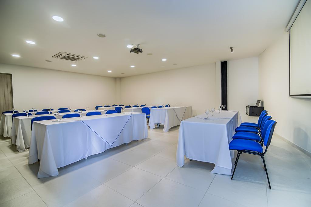 Hotel Rosales Boutique เนย์บา ภายนอก รูปภาพ